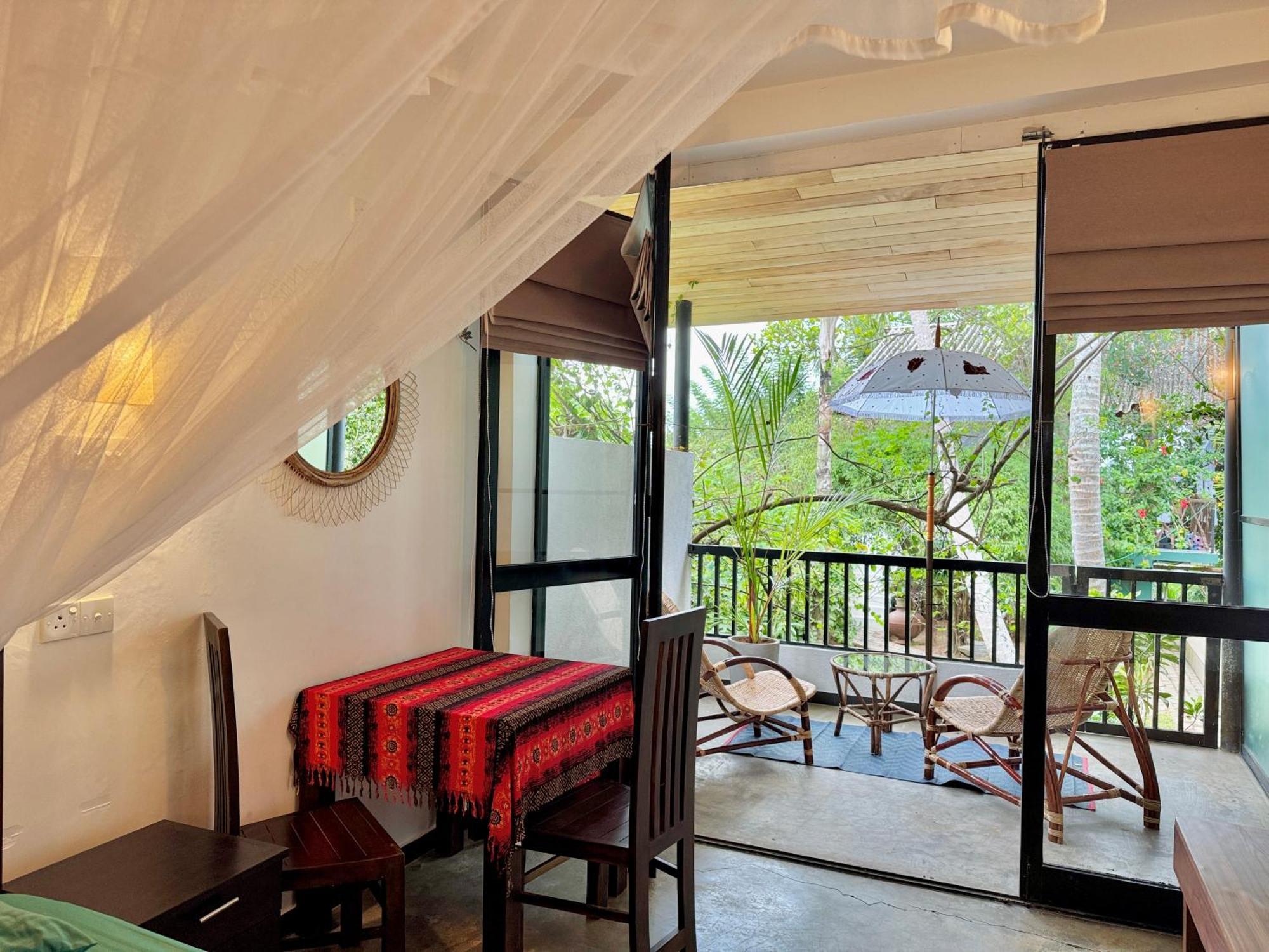 Swastha Ayurveda Villa Hikkaduwa Exterior foto